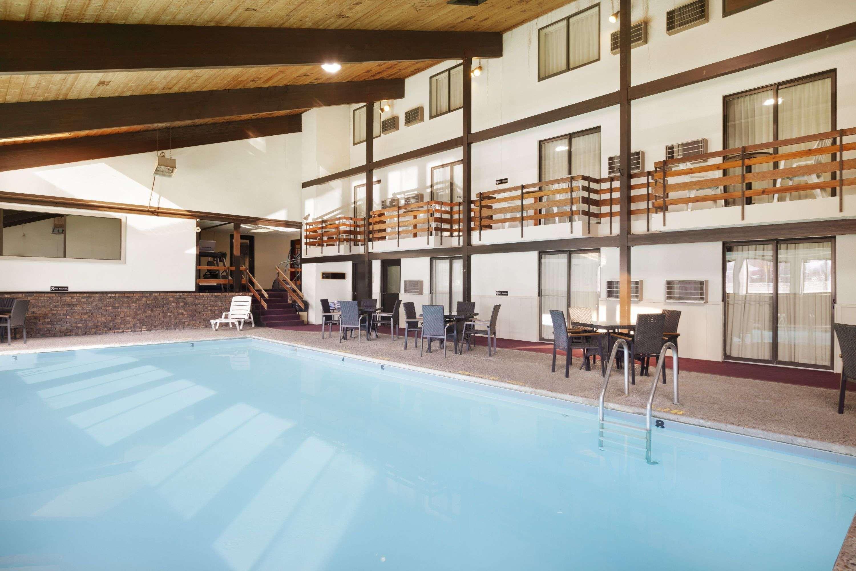 Hotel Super 8 By Wyndham Williston Nd Esterno foto